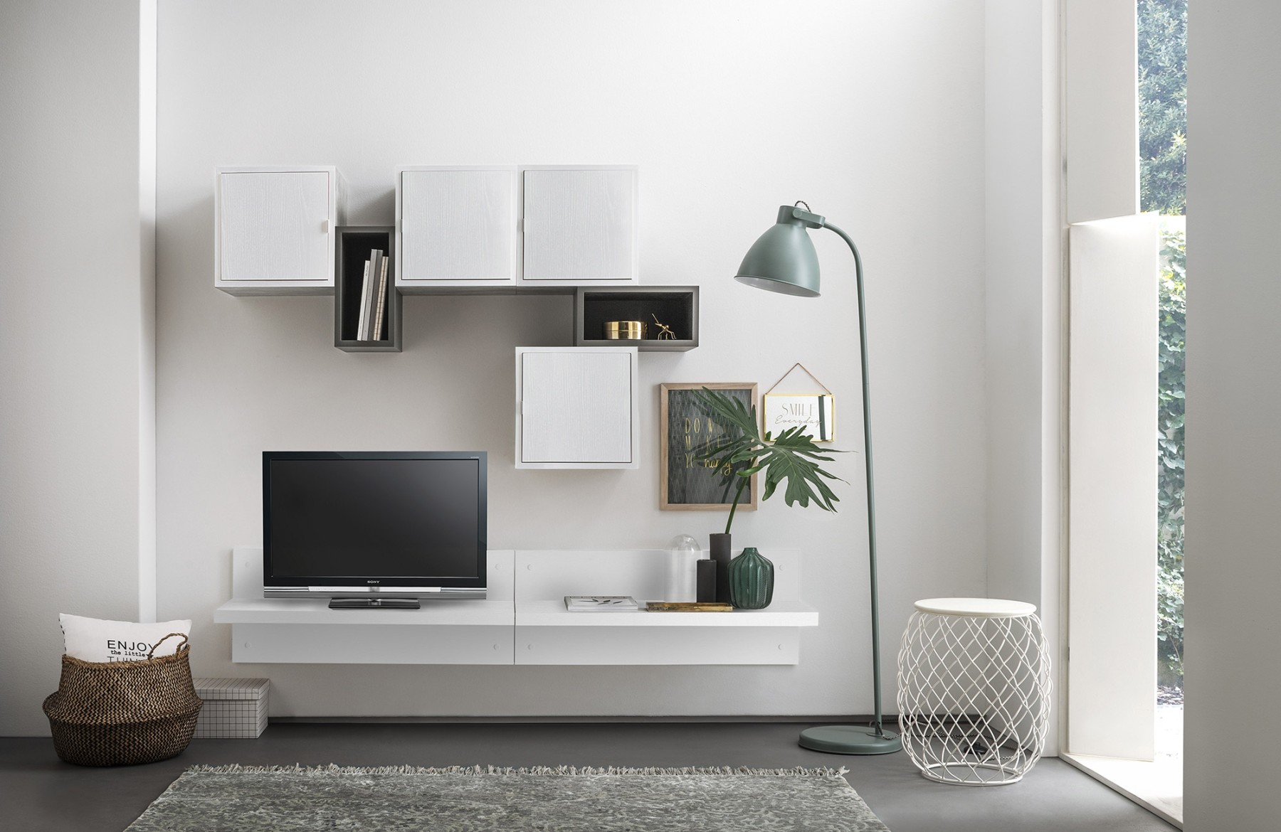 Composizione mobili soggiorno porta TV Milego living , bianco frassino e lava